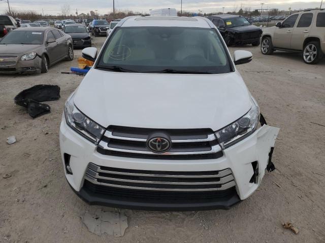 Photo 5 from auction – 2018 TOYOTA HIGHLANDER with VIN 5TDDZRFH0JS818416