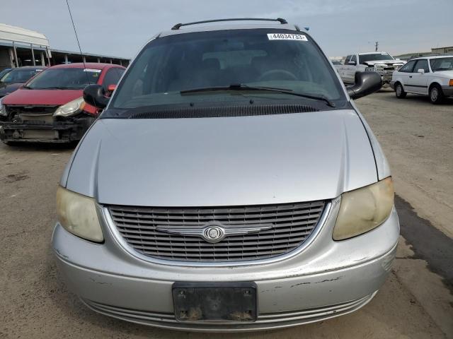 Photo 5 from auction – 2002 CHRYSLER TOWN & COU with VIN 2C4GP74L32R725186
