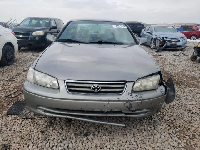 Photo 5 from auction – 2000 TOYOTA CAMRY with VIN 4T1BG22K9YU641873