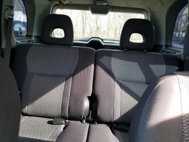 Photo 10 from auction – 2004 TOYOTA RAV4 with VIN JTEHD20V940011529