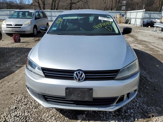 Photo 5 from auction – 2013 VOLKSWAGEN JETTA BASE with VIN 3VW2K7AJ2DM369025