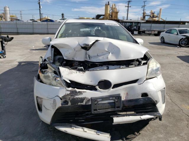 Photo 5 from auction – 2013 TOYOTA PRIUS with VIN JTDKN3DU6D5658987