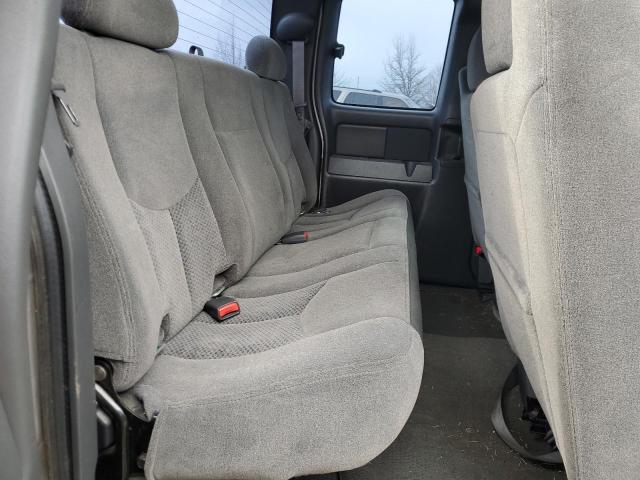 Photo 10 from auction – 2005 CHEVROLET OTHER with VIN 1GCEK19V95E235494