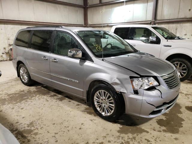 Photo 4 from auction – 2013 CHRYSLER TOWN & COU with VIN 2C4RC1CG8DR663521