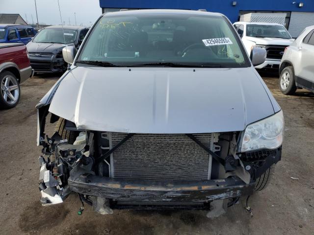 Photo 5 from auction – 2014 CHRYSLER TOWN & COU with VIN 2C4RC1BG8ER259542
