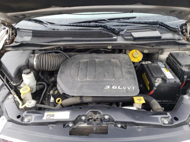 Photo 12 from auction – 2015 CHRYSLER TOWN & COU with VIN 2C4RC1BG8FR742398