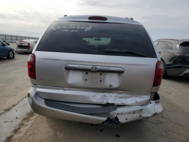 Photo 6 from auction – 2002 CHRYSLER TOWN & COU with VIN 2C4GP74L32R725186