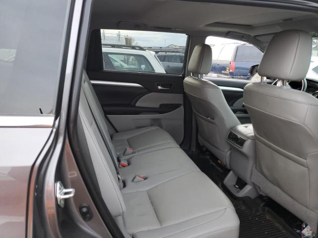 Photo 11 from auction – 2019 TOYOTA HIGHLANDER with VIN 5TDJZRFH9KS589898