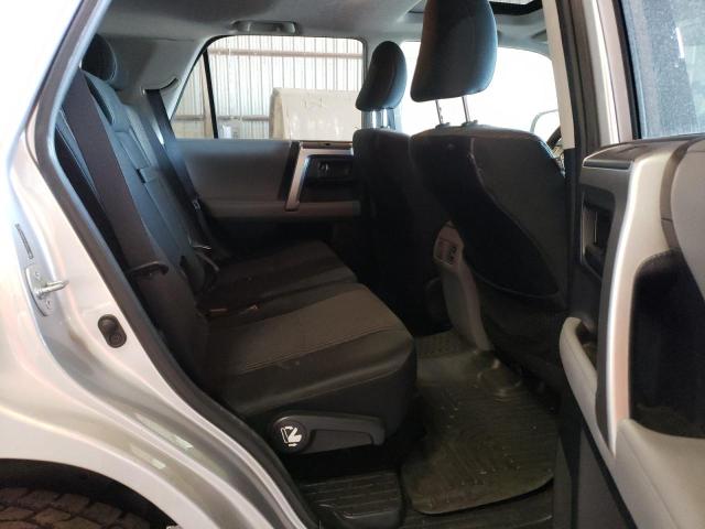Photo 11 from auction – 2010 TOYOTA 4RUNNER SR with VIN JTEBU5JR5A5031428