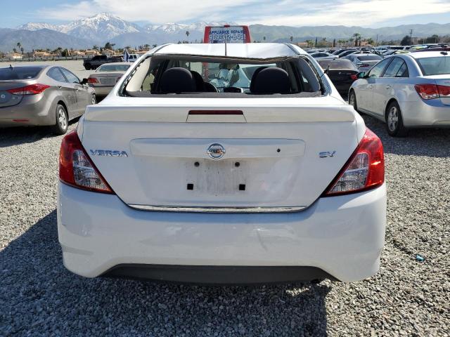 صورة رقم 6 من المزاد - 2017 NISSAN VERSA S مع VIN 3N1CN7AP1HL888097