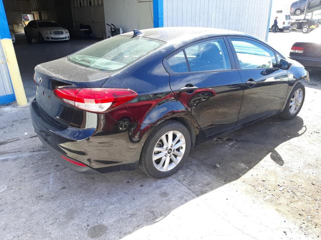 Photo 3 from auction – 2017 KIA FORTE LX with VIN 3KPFL4A7XHE020554