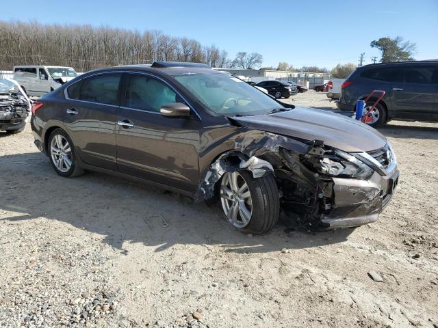 Photo 4 from auction – 2017 NISSAN ALTIMA 3.5 with VIN 1N4BL3APXHC214152