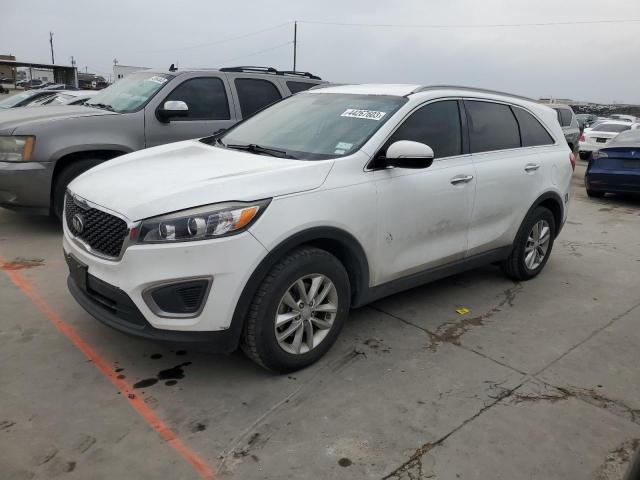 KIA SORENTO LX 2016 with VIN 5XYPG4A52GG029905 - Photo from auction
