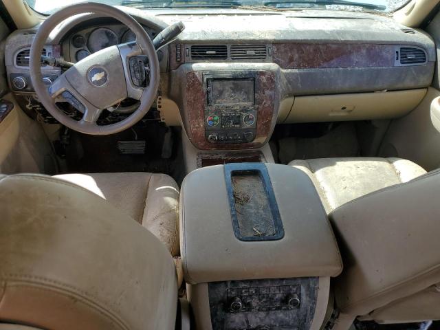 Photo 8 from auction – 2010 CHEVROLET SUBURBAN K with VIN 1GNUKKE32AR157737