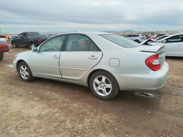 Photo 2 from auction – 2002 TOYOTA CAMRY LE with VIN JTDBF30K520040118