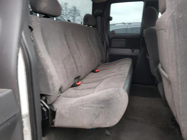 Photo 10 from auction – 2005 CHEVROLET SILVERADO with VIN 1GCEC19V45Z234680