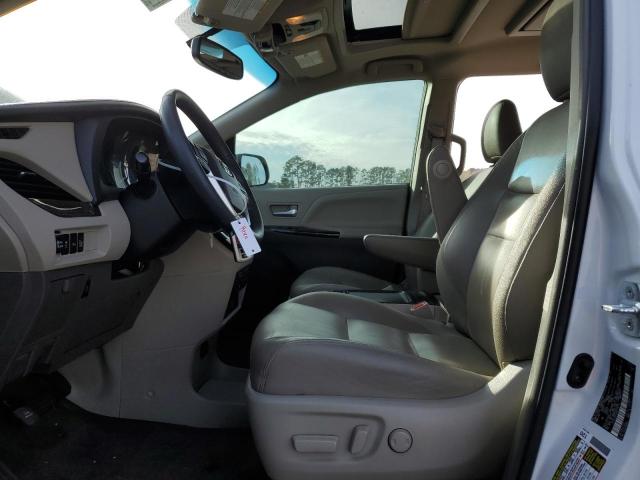 Photo 7 from auction – 2017 TOYOTA SIENNA XLE with VIN 5TDYZ3DC4HS778759