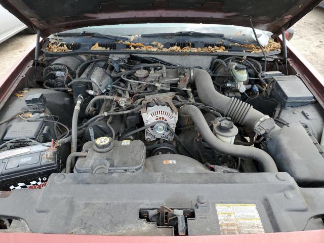 Photo 11 from auction – 2001 MERCURY GRAND MARQ with VIN 2MEFM74W51X650112