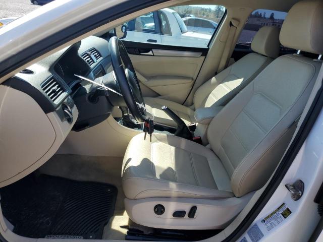 Photo 7 from auction – 2015 VOLKSWAGEN PASSAT S with VIN 1VWAT7A33FC067743