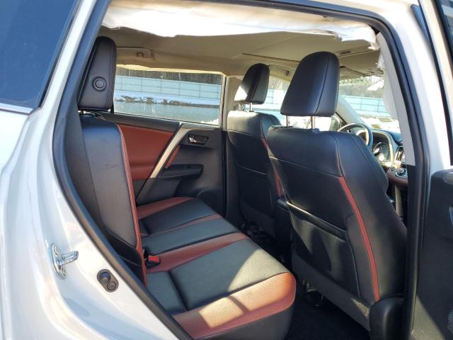 Photo 11 from auction – 2014 TOYOTA RAV4 LIMIT with VIN 2T3DFREV2EW174924