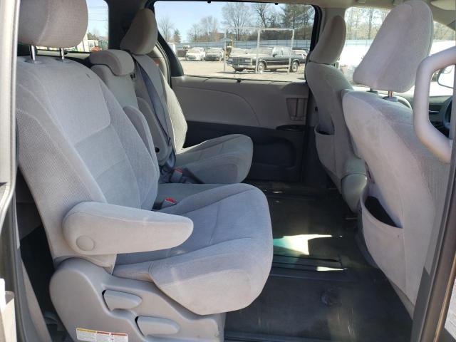 Photo 11 from auction – 2015 TOYOTA SIENNA LE with VIN 5TDKK3DC7FS588039