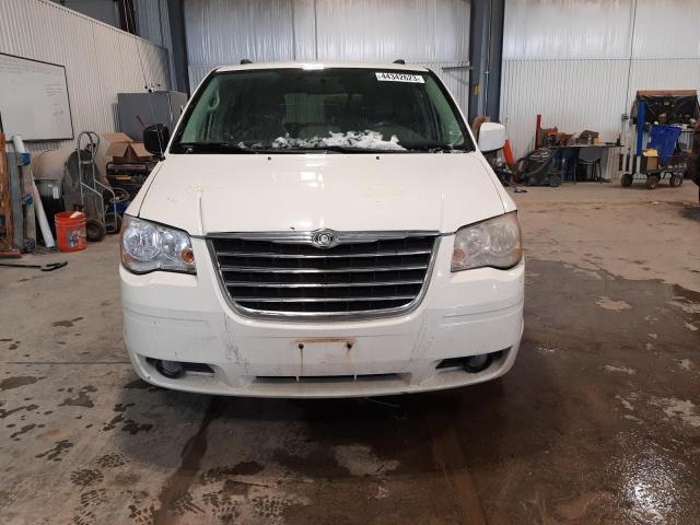 Photo 5 from auction – 2010 CHRYSLER TOWN & COU with VIN 2A4RR5D10AR500920