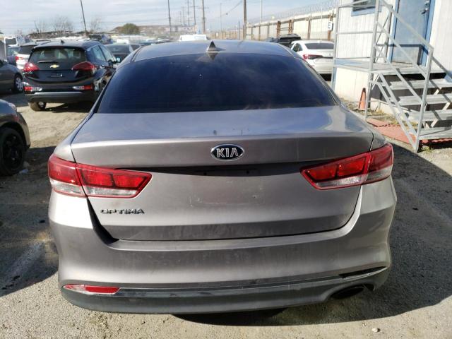 Photo 6 from auction – 2018 KIA OPTIMA LX with VIN 5XXGT4L39JG263168