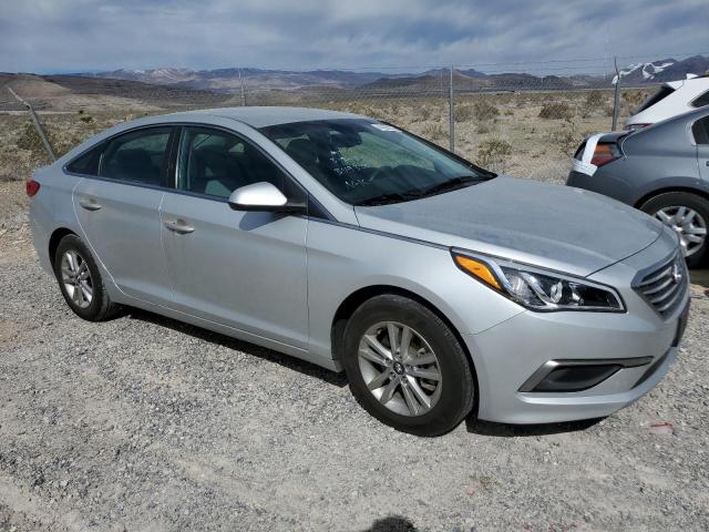 Photo 4 from auction – 2017 HYUNDAI SONATA SE with VIN 5NPE24AF1HH574440