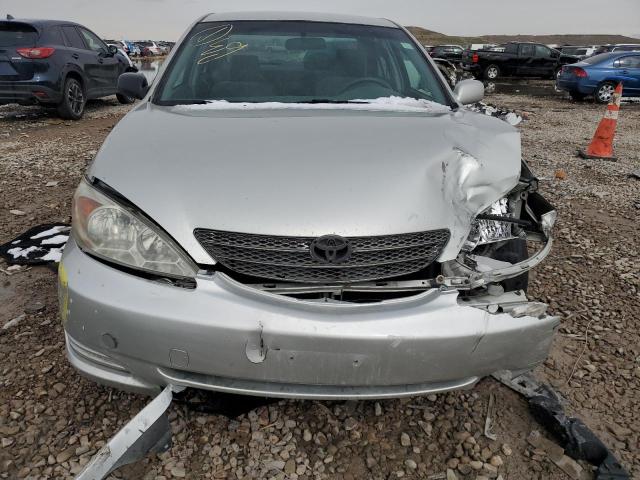 Photo 5 from auction – 2002 TOYOTA CAMRY LE with VIN JTDBE32K520052298