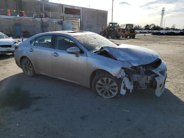 Photo 4 from auction – 2013 LEXUS ES 300H with VIN JTHBW1GG3D2020557