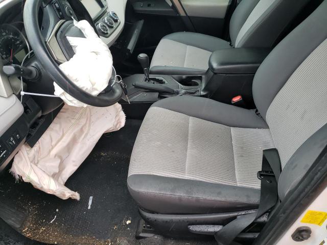 Photo 7 from auction – 2015 TOYOTA RAV4 LE with VIN 2T3ZFREV9FW148943