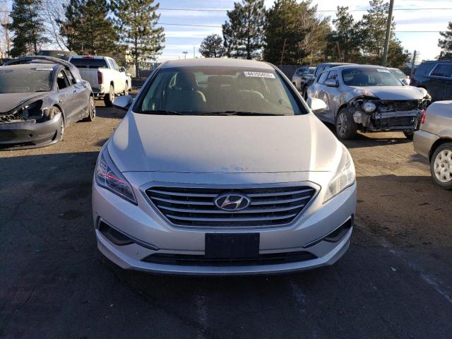Photo 5 from auction – 2017 HYUNDAI SONATA SE with VIN 5NPE24AF1HH563700