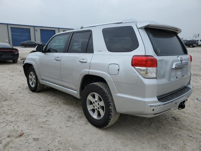 Photo 2 from auction – 2010 TOYOTA 4RUNNER SR with VIN JTEZU5JR1A5001860