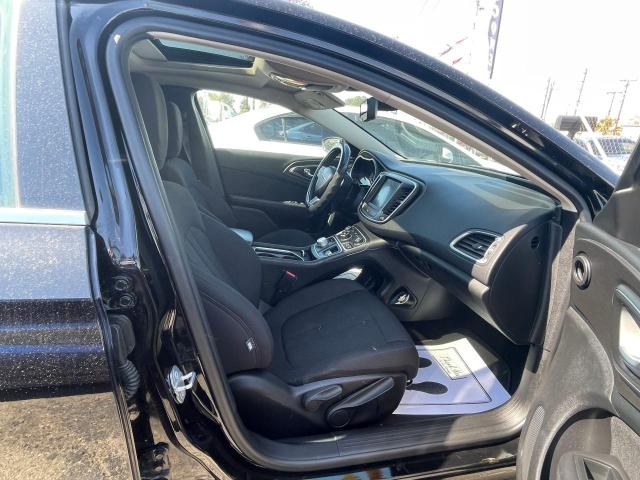 Photo 5 from auction – 2016 CHRYSLER 200 LIMITE with VIN 1C3CCCAG7GN150593