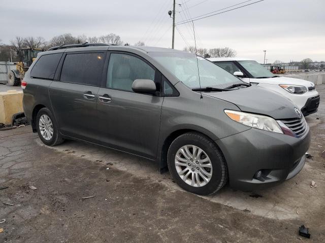 Photo 4 from auction – 2012 TOYOTA SIENNA XLE with VIN 5TDYK3DC4CS247168