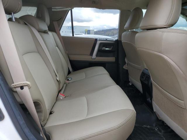 Photo 11 from auction – 2020 TOYOTA 4RUNNER SR with VIN JTEBU5JR6L5747158