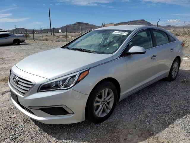 HYUNDAI SONATA SE 2017 with VIN 5NPE24AF1HH574440 - Photo from auction