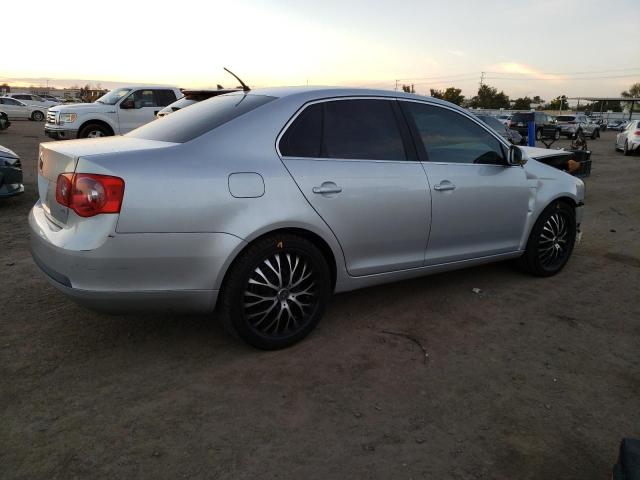 Photo 3 from auction – 2007 VOLKSWAGEN JETTA WOLF with VIN 3VWEG71K27M196246