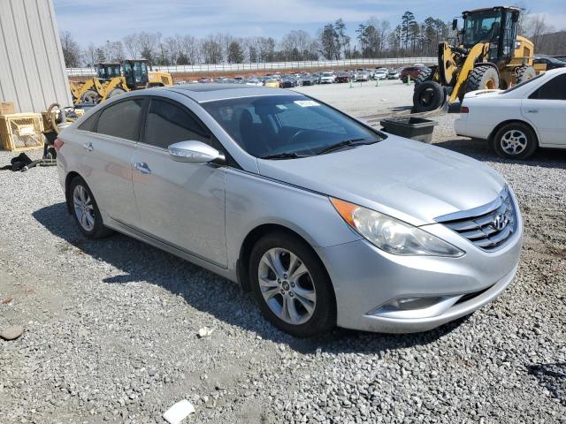 Photo 4 from auction – 2011 HYUNDAI SONATA SE with VIN 5NPEC4AC6BH117391