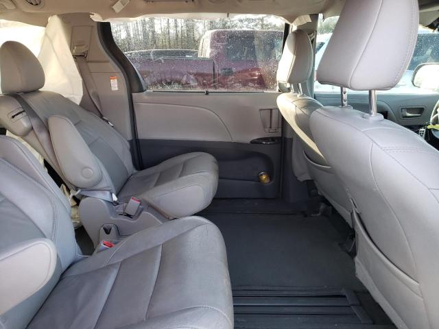 Photo 11 from auction – 2015 TOYOTA SIENNA XLE with VIN 5TDYK3DCXFS650060