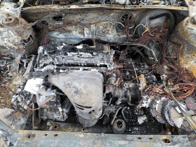 Photo 11 from auction – 2003 TOYOTA CAMRY LE with VIN 4T1BE32K73U156751