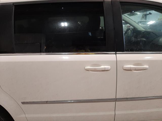 Photo 11 from auction – 2010 CHRYSLER TOWN & COU with VIN 2A4RR5D10AR500920