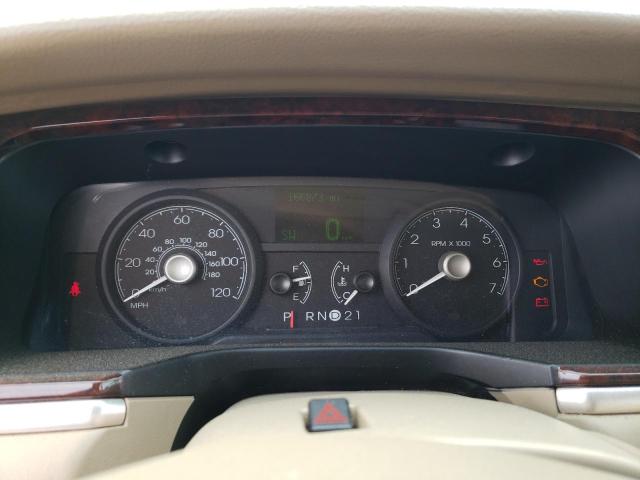 Photo 9 from auction – 2010 LINCOLN TOWN CAR S with VIN 2LNBL8CV0AX602532