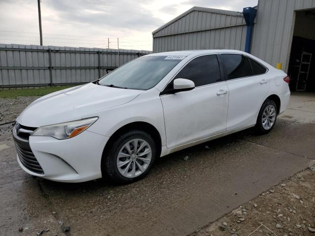 Photo 1 from auction – 2017 TOYOTA CAMRY LE with VIN 4T1BF1FK0HU720338