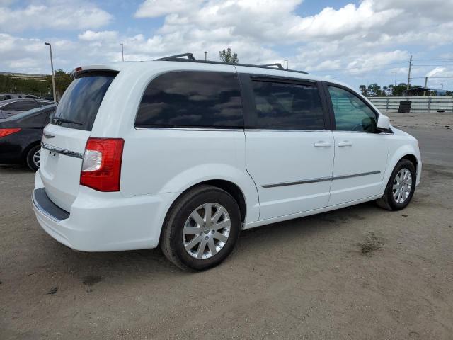 Photo 3 from auction – 2016 CHRYSLER TOWN & COU with VIN 2C4RC1BG7GR294804