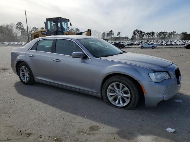 Photo 4 from auction – 2015 CHRYSLER 300 LIMITE with VIN 2C3CCAAG6FH796669
