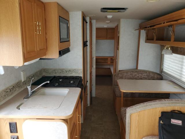 Photo 6 from auction – 2005 WINNEBAGO SIGHTSEER with VIN 1F6MF53S240A12637