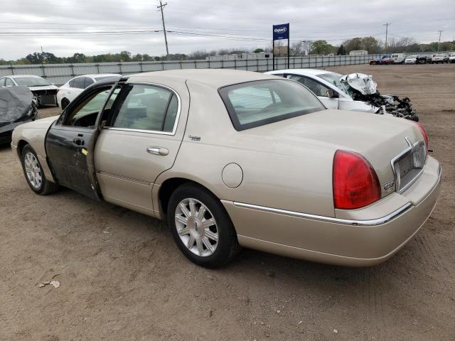 Photo 2 from auction – 2010 LINCOLN TOWN CAR S with VIN 2LNBL8CV0AX602532