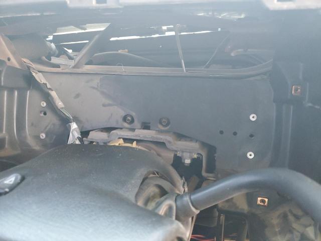 Photo 9 from auction – 2004 CHEVROLET SILVERADO with VIN 2GCEC19V641287422