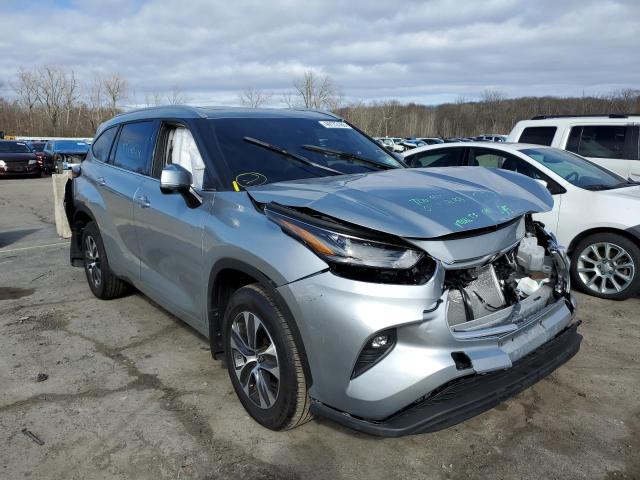 Photo 4 from auction – 2022 TOYOTA HIGHLANDER with VIN 5TDGZRBH3NS593272